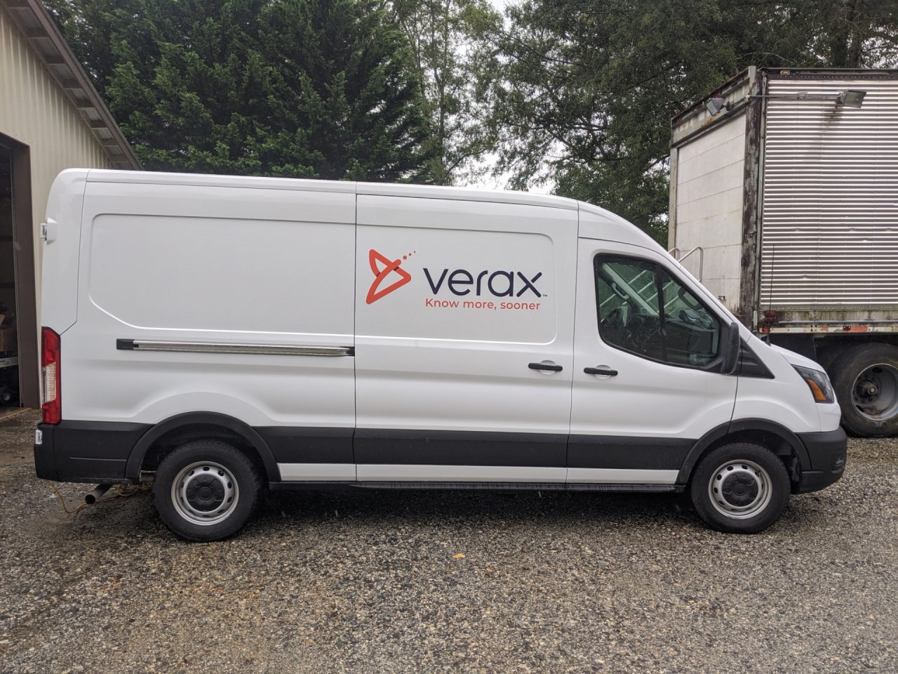 Verax™ Van