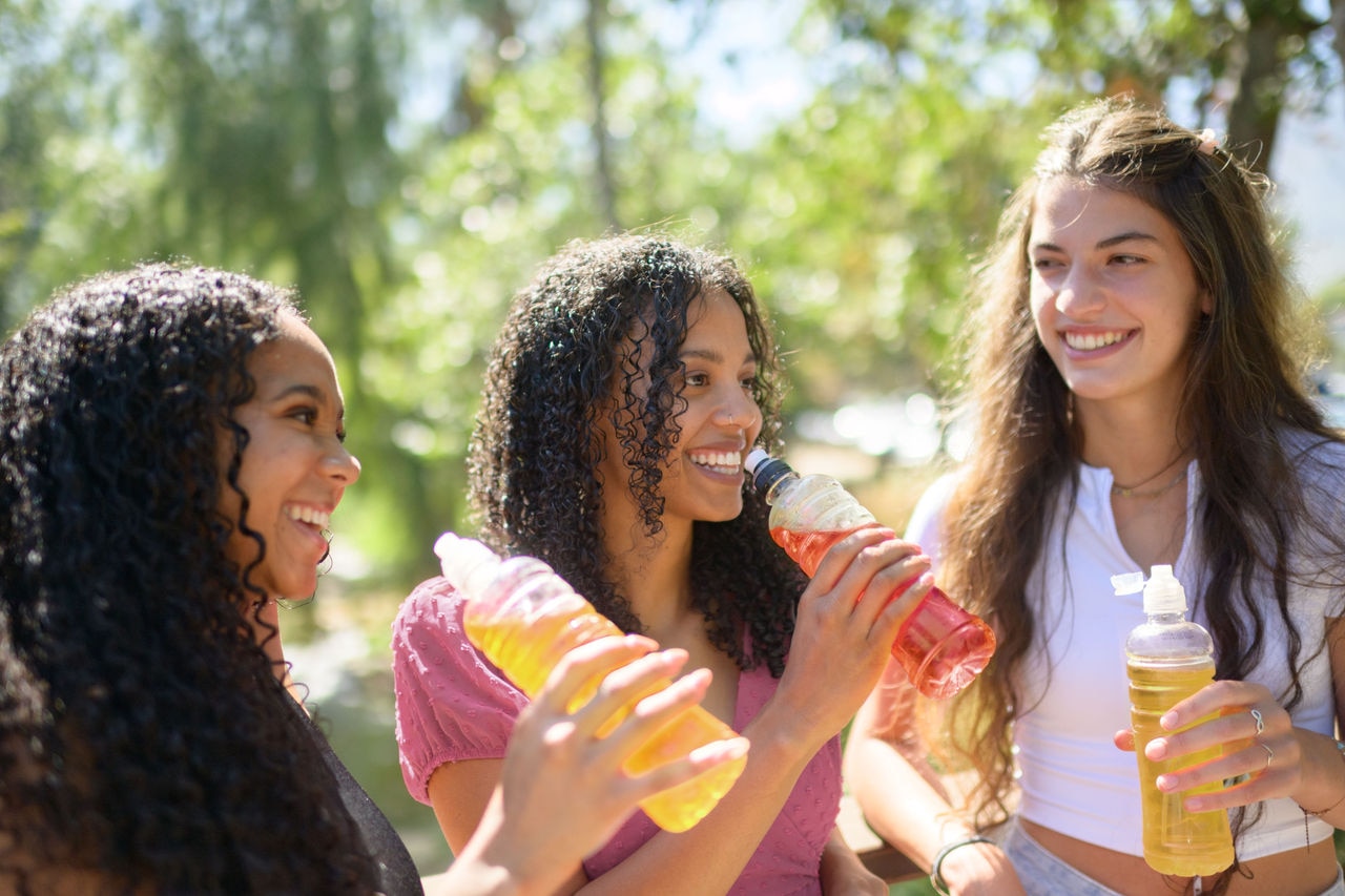 Never say dye :   in the race to replace azo dyes, we have a clear favorite