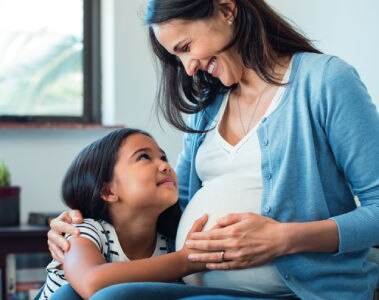 Offrir aux mères et aux bébés un meilleur départ grâce au DHA d'origine végétale à haute puissance.