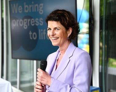 전문가에게 물어보세요: 2024년 지구의 날에 dsm-firmenich는 어떻게 지속 가능한 변화를 주도할까요?