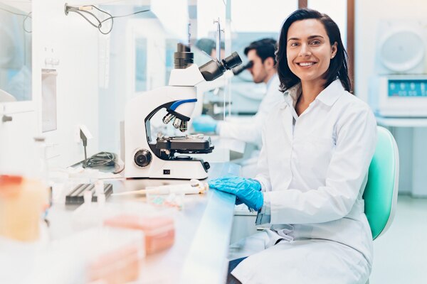 Laboratory technicians in a medical clinic
