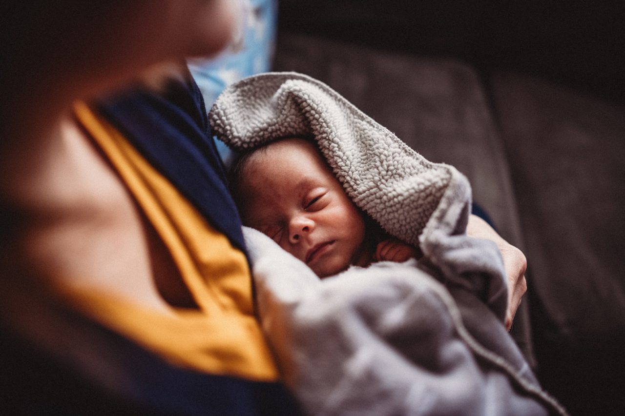 Hija con padre anciano 