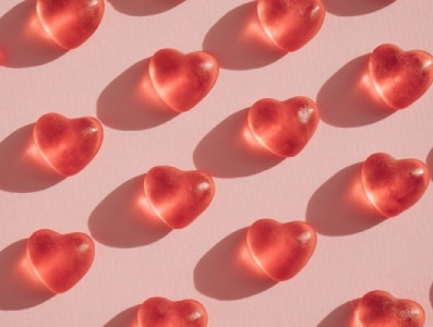 Corazones de caramelo rojo transparente.png