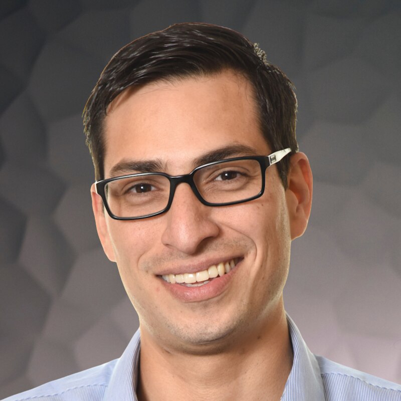 Juan Rojas_Headshot - 1