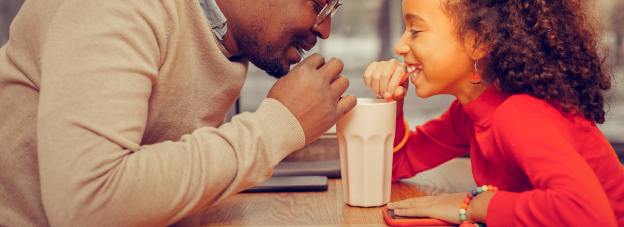 header-father-daughter-drinking-together.png